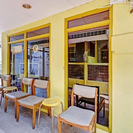 Hotel Kalimantan Surabaya Ngoại thất bức ảnh